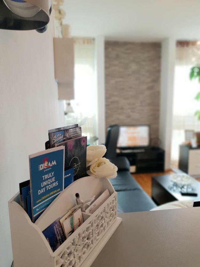 Apartment Maris Spalato Esterno foto